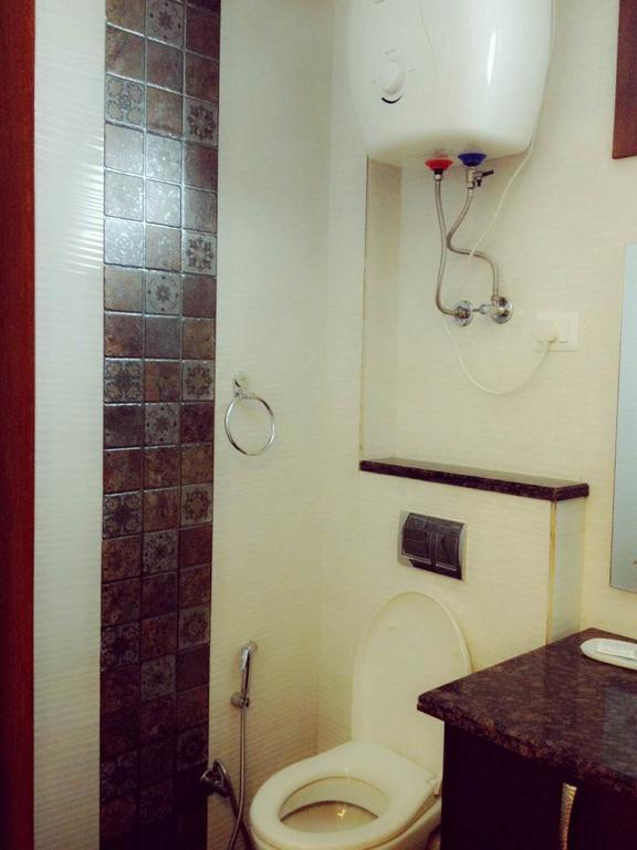 Woodpecker Service Apartments - Green Park Нью-Дели Номер фото